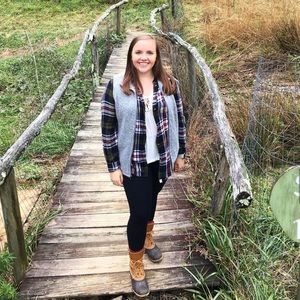 A&E button down Flannel